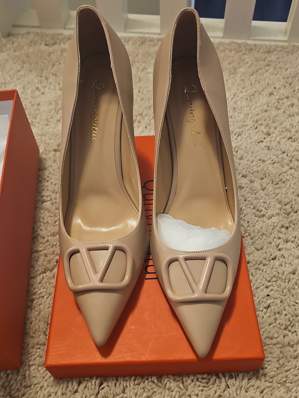 NEW Valentino Nude Patent Leather Pointed Toe Pumps with V Logo 10.5